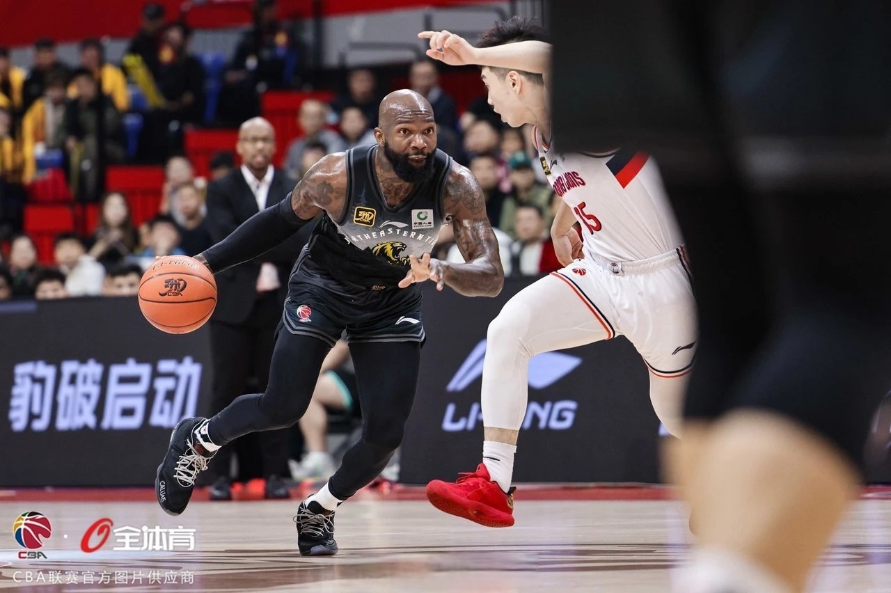 集结日CBA常规赛传出新动向，浙江稠州远射贴柱，管理层表态——球迷炸锅，球探报告显示潜力的简单介绍